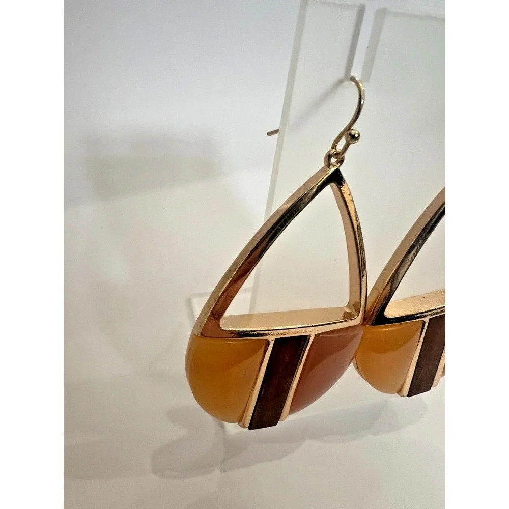 Uncas Int Gold Blush Wine Dangle Earrings Resin Wood Earth Tones Vendor Sample‎